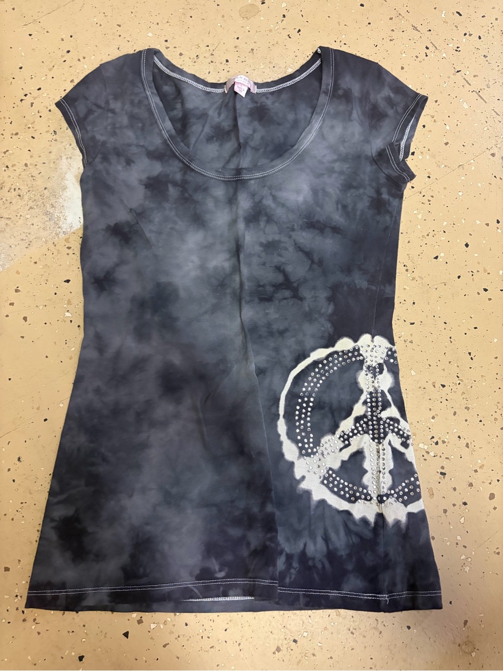 Pink & Pepper Black Tie-Dye Peace Sign Short Sleeve Tee